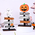 Pikkukuva 1 / 5: 2 kpl Halloween-koristeiden setti - Puupumppujen kirjaimet, puun haamu-teline, pumppujen taikamaskin ovikoukku ja riipuskoristeet