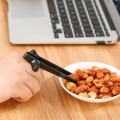 Miniatyrbillede 4 af 5: Finger Spisepinde Doven Hjælpe Spisepinde Klip Snack Ikke Beskidte Hænder Spisepinde Finger Ring Spil Spil Doven Artefakt