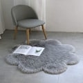 Miniatyrbillede 1 af 2: Lammeskind Imitationstæppe, Kunstig Pels Dekorativ Pels Lammeskind Imitationstæppe, Langt Hår Pels Imitation Uld Sengetæpper Sofa Måtte 60 X 60 CMGrå 60 X 60 CM Grau