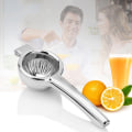Miniatyrbillede 5 af 5: Ekstra Stor Citronpresser i Rustfrit Stål - Nem at Klemme, Robust Citronpresser med Håndtryk - Ergonomisk Citruspresser