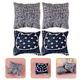 Pikkukuva 4 / 4: 4 kpl Miniatyyrityynyt Pyyhkeet Työpöydän Mini-talon Koristeet Koristeelliset Väärennetyt Pyyhkeet Sekalaiset Värit 4.8x2.4cm Assorted Color 4.8x2.4cm
