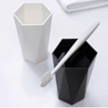 Miniatyrbild 3 av 5: Badrumsmuggar 2-pack, Tandborsthållare i plast, Tumlarmugg, Geometrisk rombformad mugg, 300 ml, (Svart & Vit)