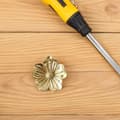 Miniatyrbild 5 av 8: Vintage Brass Flower Box Knobs Golden Single Hole Cabinet Handles Elegant Flower Pulls