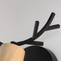 Miniatyrbillede 3 af 5: Moderne Nordisk Design Hjortegevirs Formet Trævægslampe Med Træknap (sort)