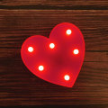 Miniatyrbillede 1 af 5: LED Marquee Lys Plastik Hjerteformet LED Skilt til Bryllup Natlys Batteridrevet Fødselsdagsfest Julelampe Hjem Bar D