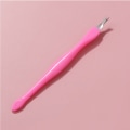 Miniatyrbillede 2 af 5: 1 stk Professionel Sølv Rustfrit Stål Finger Neglebåndsrenser Gaffel Pusher Neglekunst Værktøjer Manicure Pedicure Værktøjer Død