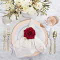 Miniatyrbilde 3 av 5: Kreativ Romantisk Serviettring Delikat Serviettring Rose Blomsterform Dekorasjon Daglig Bord Spising Bryllup Dekorasjon