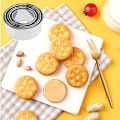 Pikkukuva 5 / 5: 5 kpl Keksimuotit - Ruostumattomasta Teräksestä Valmistetut Evästeleikkurit/Gyozanleikkurit/Kakkutaikinanleikkurit/Kakkukeksi Scone (Pyöreä Reuna, 5 kpl)