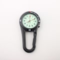 Miniatyrbillede 4 af 5: Sort Clip-on quartz karabinhage ur Rygsæk Vandtæt og stødsikkert lommeur Selvlysende udendørs