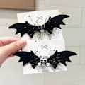 Pikkukuva 1 / 5: Hiuspinnit, 2 kpl Halloween-lepakkosiiven muotoisia, mustat hiusneulat juhliin ja cosplay-asuun, hiuspinnit naisille ja tytöille, hiuslisävarusteet