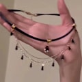 Pikkukuva 2 / 5: Sydänriipus Säädettävä Punainen Choker Klassikko Kaulukset Naisille ja Tytöille Sametti Choker Kaulakoru