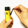 Miniatyrbillede 2 af 5: 2-pak Håndsvinget Solcelledrevet Lommelygte Nødopladelig Led Lommelygte Overlevelsesudstyr Selvopladning Fakkel til Fiskeri Sejlads Vandreture B