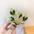 Miniatyrbild 1 av 5: Koreanska höstlöv metallklämma Opal inlagt guld hajklämma för kvinna flickor Födelsedagspresenter grön