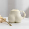Miniatyrbillede 2 af 7: Sjov 3D Keramik Kaffe Kops med Bagdel Yellow
