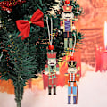 Miniatyrbild 6 av 7: 9 st julgranspynt i trä - Nötknäpparefigurer 8.9*3.1*0.2CM