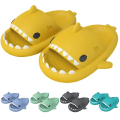 Miniatyrbilde 2 av 4: Shark Tofflor Shark Cloud Tofflor Moln Shark Slides Söte Shark Tofflor for Kvinner Anti-halk Novelty Open Toe Slides V Light Green 40-41
