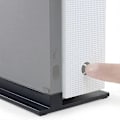 Pikkukuva 5 / 5: Pystyteline Xbox One S -konsolille, sisäänrakennetut tuuletusaukot ja liukumattomat jalat Xbox One Slim -pelikonsolin telakointiteline 12