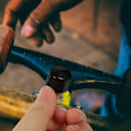 Miniatyrbillede 2 af 4: 2 sæt skateboard longboard truck udskiftning pivot cups hardware udendørs skateboarding longboard dele genopbygningssæt sort