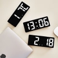 Miniatyrbild 3 av 5: Stor smart digital väggklocka APP-kontroll Tid/Datum/&Ljudaktiverad & Nedräkningsfunktion Steglös ljusstyrka & Volymalarm med snooze-funktion - Svart skal blått ljus