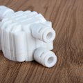 Miniatyrbild 4 av 5: 2 st 1/4 tum 4-vägs automatisk avstängningsventil, Push In-kopplingar för omvänd osmos