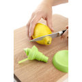 Miniatyrbild 3 av 5: Anpassningsbar spray för citroner och gröna citrusfrukter