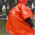 Pikkukuva 4 / 8: Utomhusnödregnrock - Överlevnadsverktyg för camping. Orange