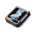 Miniatyrbild 8 av 11: Galaxy Z Flip 5 - Elegant Litchi-mönstrat skal Khaki