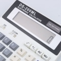 Miniatyrbillede 2 af 6: DS-200ML Solar og batteri Dobbelt strømforsyning Desktop Calculato White