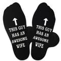 Roliga Strumpor Herr andningsbara bomull halkfria "This Guy Has An Awesome Wife" Svart