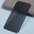 Pikkukuva 8 / 8: iPhone 15 Pro:lle Karkaistu lasi 180 asteen vakoiluntorjunta Tietosuoja 2kpl Transparent