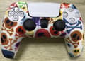 Miniatyrbillede 1 af 2: Silicone Skin Grip For Playstation 5 / PS5 Controller Skulls Multicolor