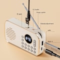 Miniatyrbild 5 av 7: Bluetooth 5.0 FM-radio 3,5 mm ljudkabel TF-kort U Disk Beige
