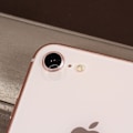 Miniatyrbillede 4 af 5: Skyddande härdat glas till Kamera lins till iPhone 7/8 Transparent