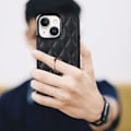 Miniatyrbillede 8 af 9: iPhone 14 Etui Rhombus Grid Pattern Bagcoverring Kickstand - Sort Black