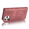 Miniatyrbillede 10 af 11: DG.MING For iPhone 13 Stylish Wallet Case - Red Red