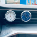 Miniatyrbilde 3 av 8: 1 STK Mini Klokke Bil Kvarts Klokke Mini Elektronisk Klokke Vanntett gold 1