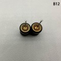 Miniatyrbild 1 av 8: 1 Set 1/64 modellbilhjul med gummidäck Modifierade delar Ve B12 fork Black