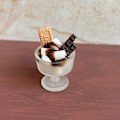 Miniatyrbilde 5 av 5: Miniatyr dukkehus Sjokoladekjeks sukkerspinnkopp Lat som