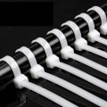 Pikkukuva 3 / 8: Itselukittuva muovinen nylon 100kpl nylon set 3X200 Black