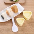 Pikkukuva 7 / 8: Triangle Sushi Mold Onigiri Riisipallo Bento Press Maker Tee itse L