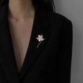 Miniatyrbilde 3 av 8: Temperament Sense Water Lily Emalje Lily Flower Brosjer For Wo Pink