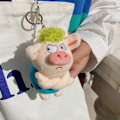 Miniatyrbillede 1 af 8: Yndig dyr nøglering Grønt sjovt hår Dyr Pig Doll Legetøj A3