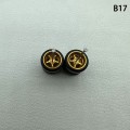 Pikkukuva 1 / 8: 1 set 1/64 mallin auton pyörät kumirenkailla muokatut osat Ve B17 5Claws Gold