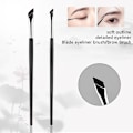 Pikkukuva 2 / 8: Upgrade Blade Eyeliner Brush Ultra Thin, hienokulmainen litteä kulmakarva B