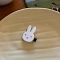 Miniatyrbild 1 av 8: Sommarplast Vit kaninhårklämmor för flickbarn e A1