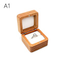 Miniatyrbild 1 av 5: Trä Bröllopsring Presentaskar Case Förpackning för smycken Ring Ne A1