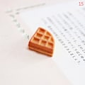 Miniatyrbillede 1 af 5: 3 STK Dukkehus Miniature Kunstig Fake Cake brødkiks Ki 15(Fan shaped)