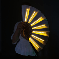 Pikkukuva 1 / 5: Juhla-LED Fan Valaisin Stage Performance Show Light Up Fan Birt Yellow