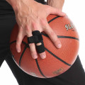 Pikkukuva 2 / 8: Sports Finger Support Protector Lentopallo Koripallo Finger Gu