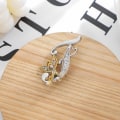 Pikkukuva 5 / 5: Crystal English Letter Rintaneula Elf Angel Lapel Pin Suit Shirt Co J